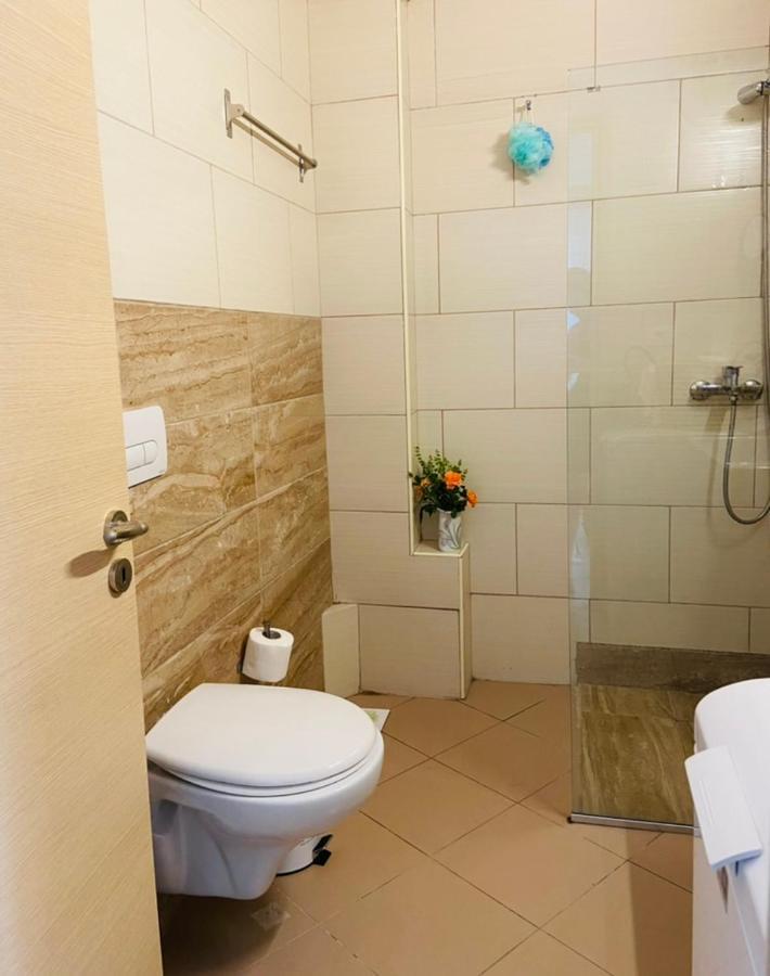 Iraa'S Apartment Sarandë 외부 사진